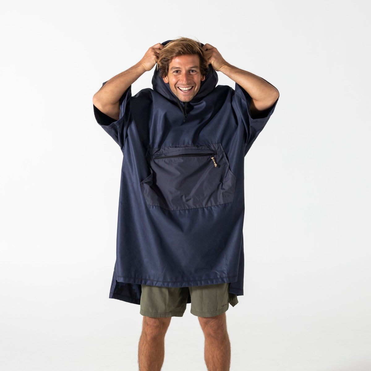 VOITED Micro Fleece Poncho -Ocean Navy/Ethno Changewear VOITED 