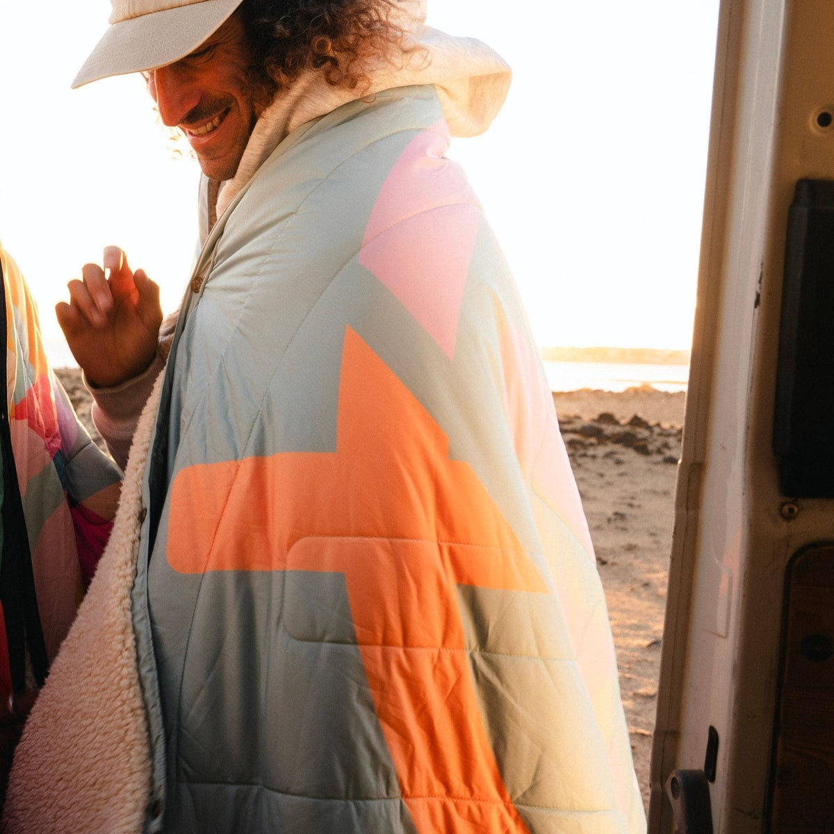 VOITED CloudTouch® Indoor/Outdoor Camping Blanket - Echo Bloom Blankets VOITED 