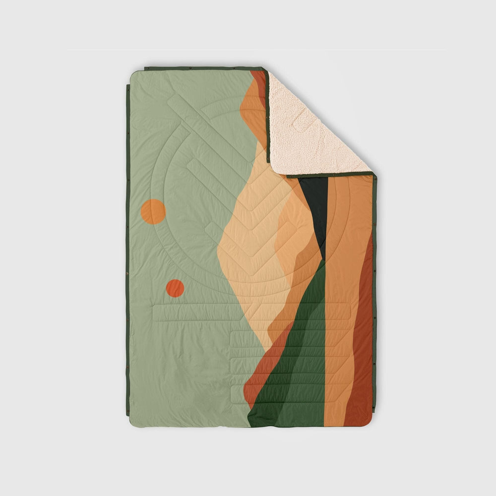VOITED CloudTouch® Indoor/Outdoor Camping Blanket - Jasper / Tree Green Blankets VOITED 
