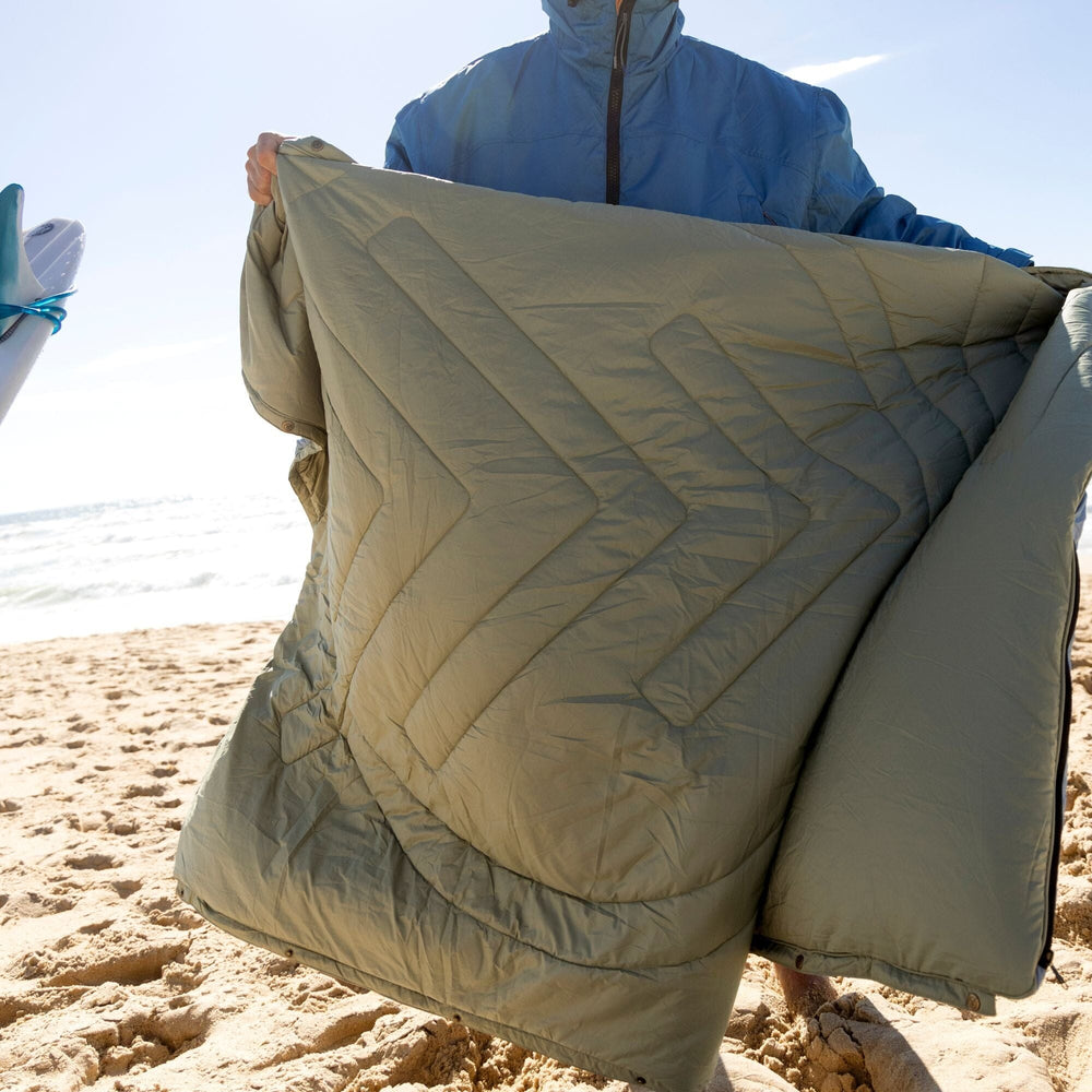 VOITED Recycled Ripstop Outdoor Camping Blanket - Olive/Mountain Spring Blankets VOITED 