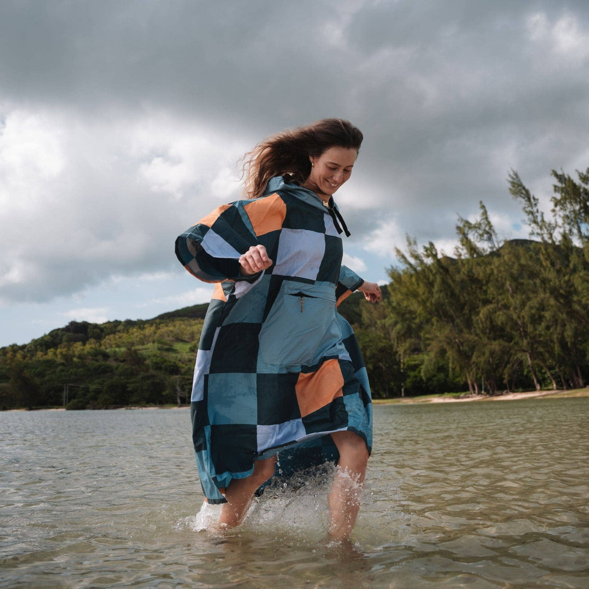 VOITED Micro Fleece Poncho - Cheeckers Changewear VOITED 