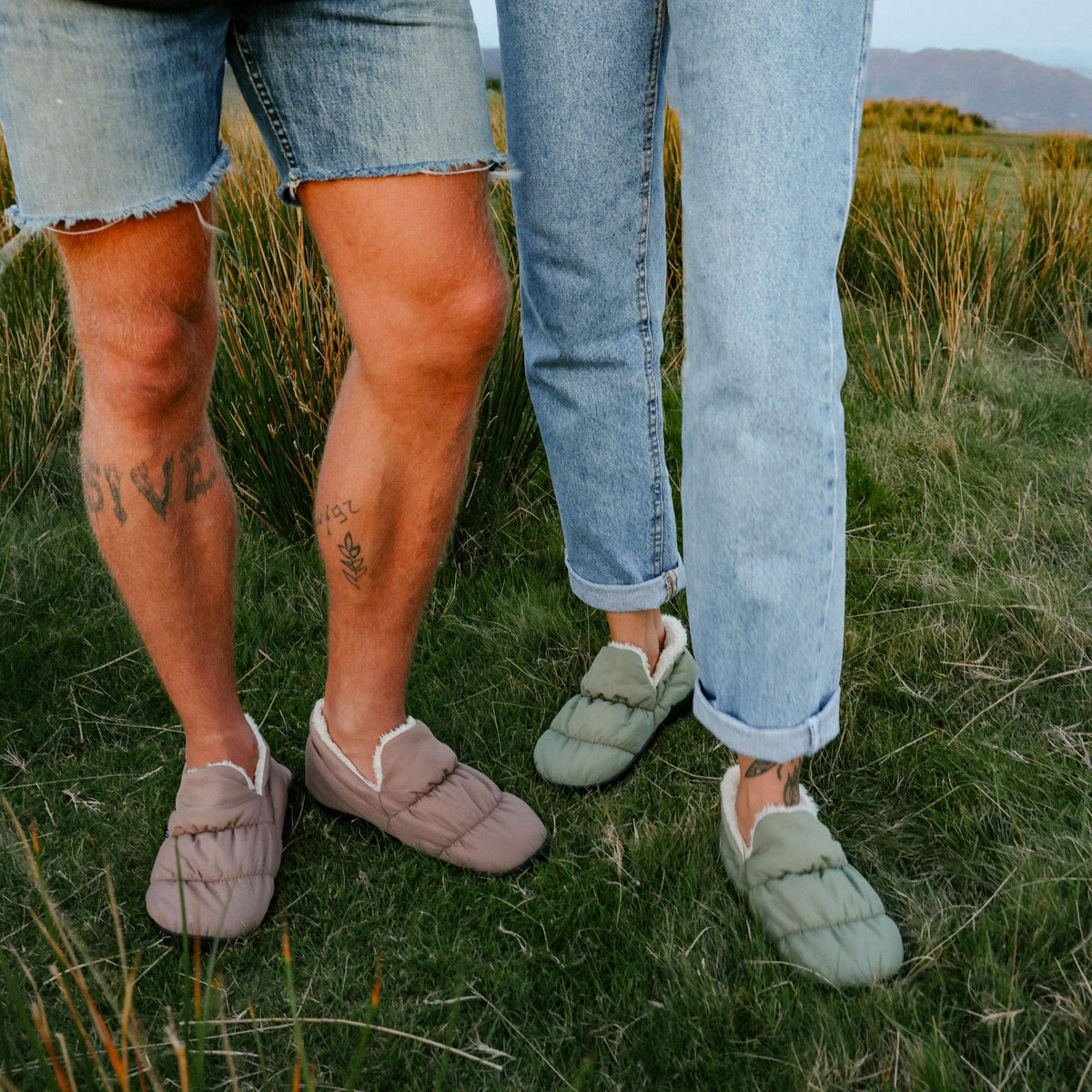 VOITED CloudTouch® Slippers - Lightweight, Indoor/Outdoor Fleece-Lined Camping Slippers - Mudstone Footwear VOITED 