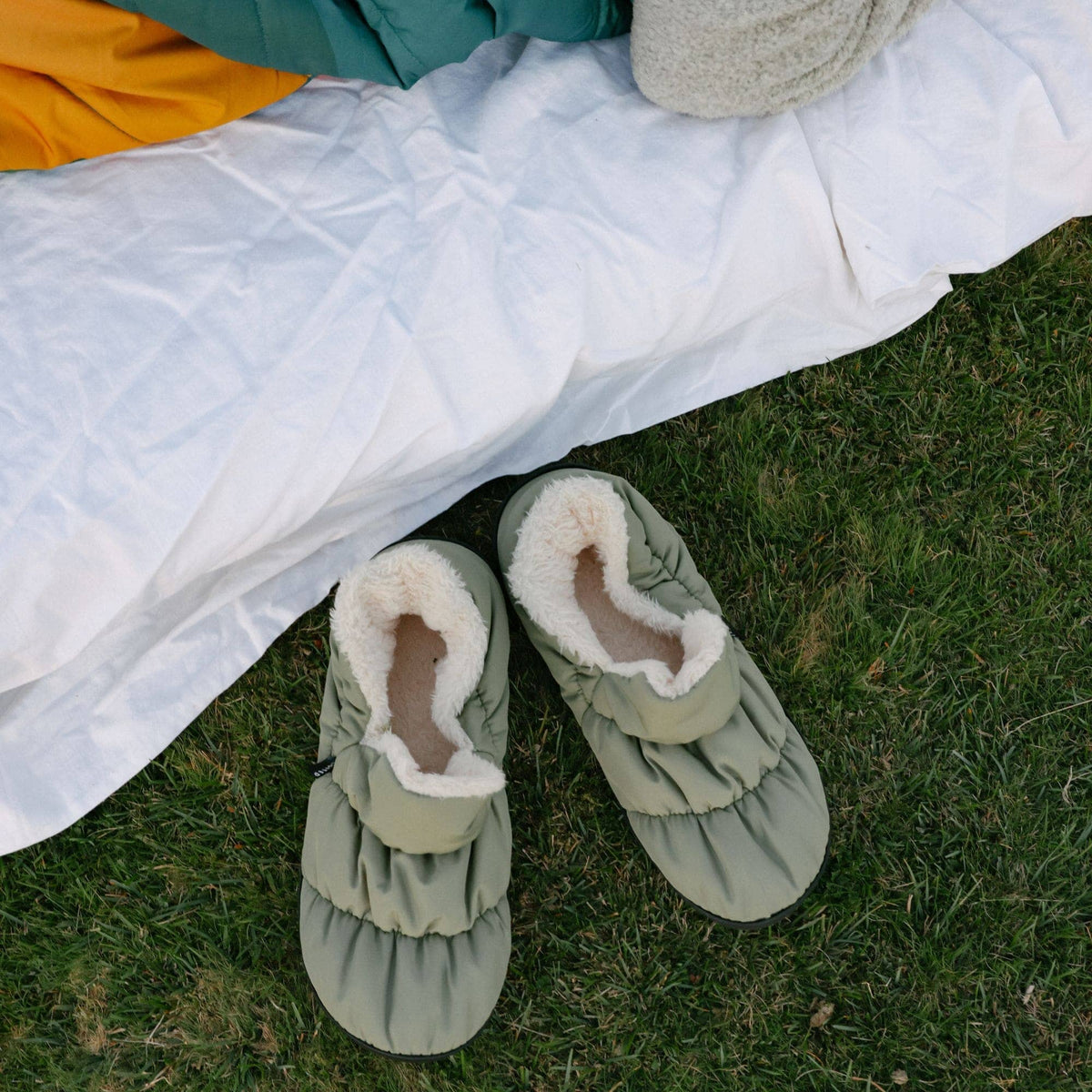 VOITED CloudTouch® Slippers - Lightweight, Indoor/Outdoor Fleece-Lined Camping Slippers - Sage Footwear VOITED 