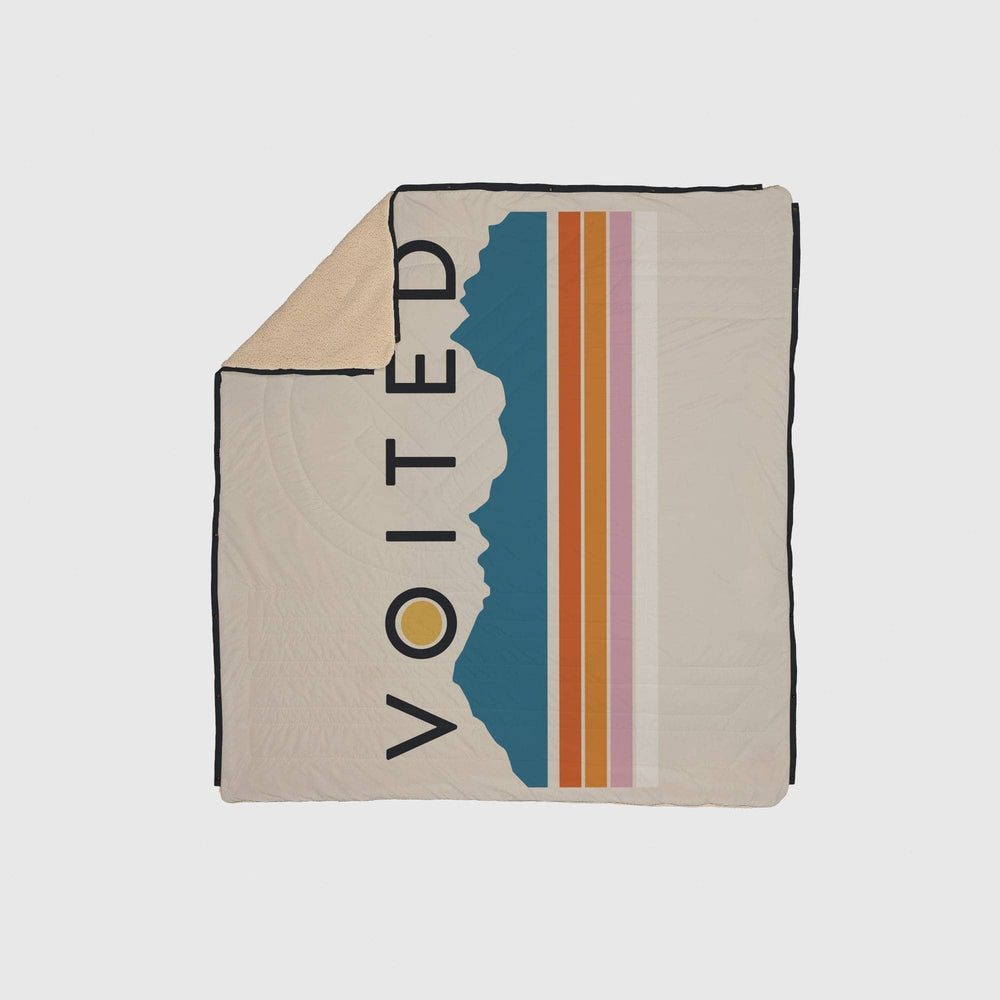 VOITED Queen CloudTouch® Indoor/Outdoor Camping Blanket - Snowy Peak Blankets VOITED 